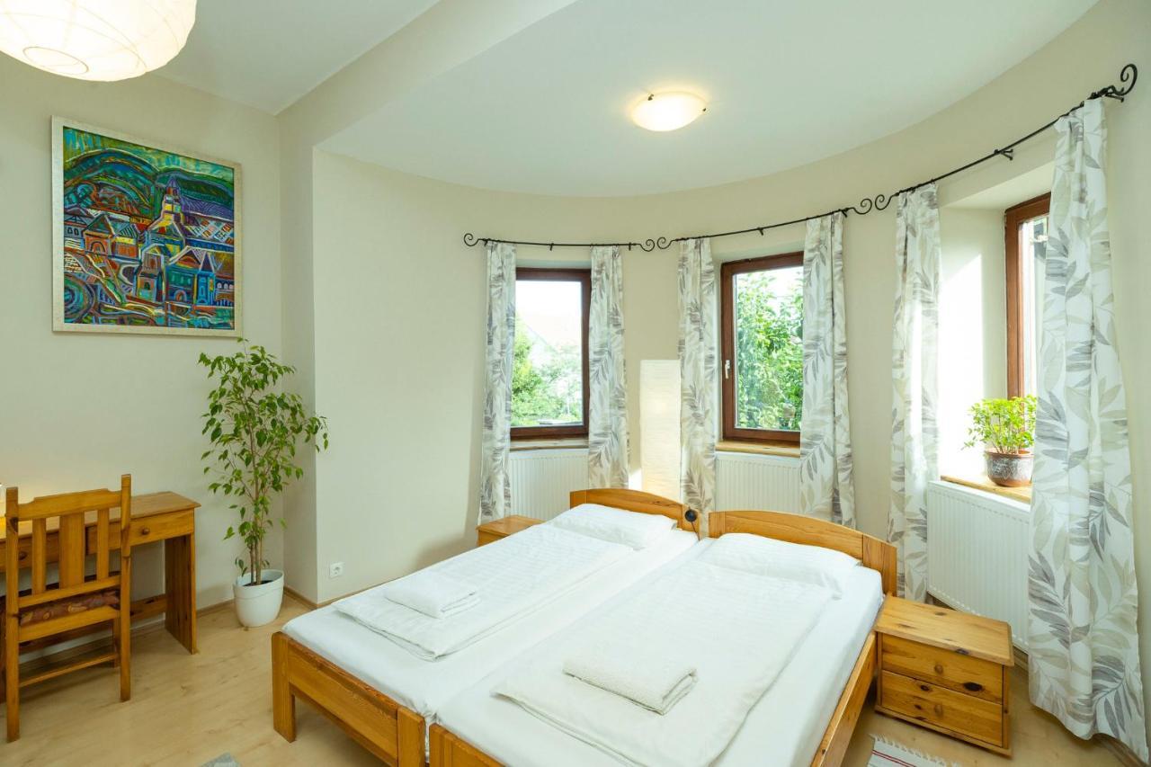 Nemes Apartman Эгер Экстерьер фото